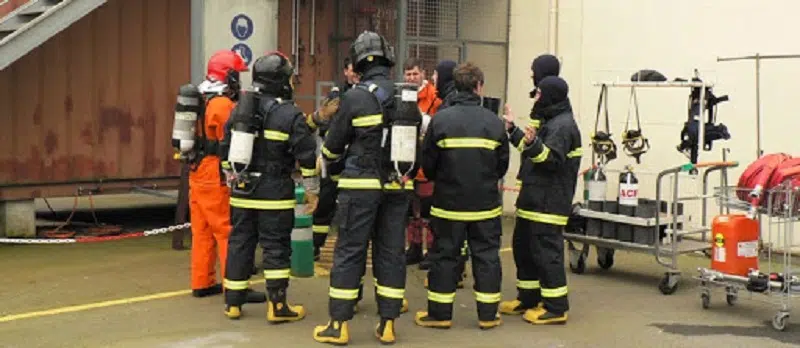 Comment suivre une formation pour lutter contre les incendies maritimes