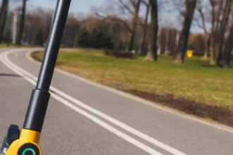 Trottinette électrique tout terrain : ce que dit la loi sur l'assurance en 2026