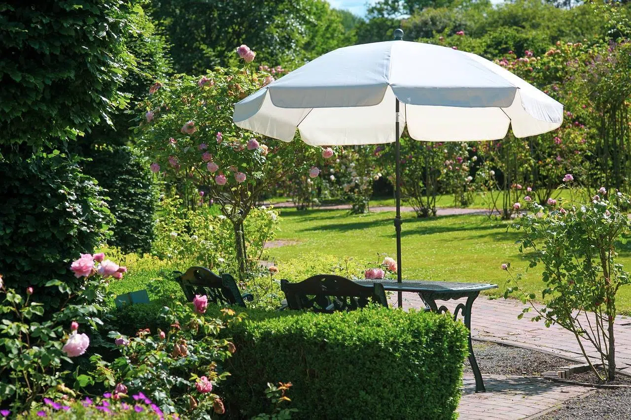 mobilier de jardin, parasol